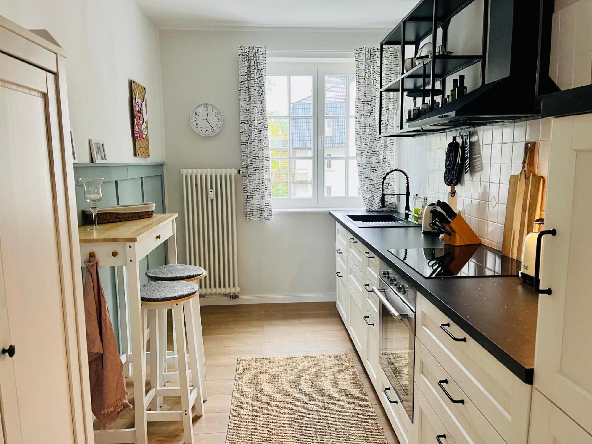 Traumwohnung Mit Stadthafen-Panorama! Zwei Schlafzimmer, Parkplatz Росток Екстериор снимка