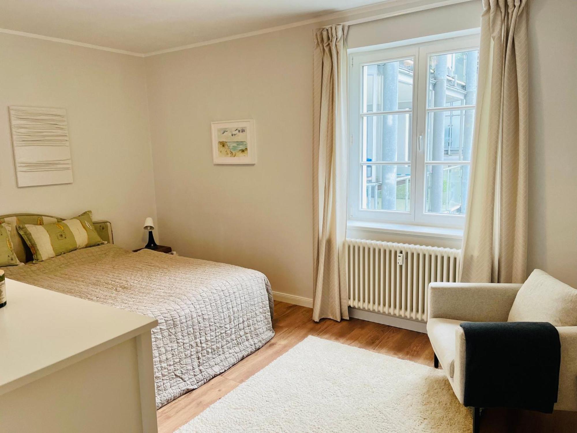 Traumwohnung Mit Stadthafen-Panorama! Zwei Schlafzimmer, Parkplatz Росток Екстериор снимка